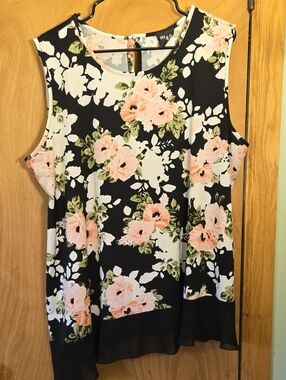 Black Floral Sleeveless Tank with Peach Blooms